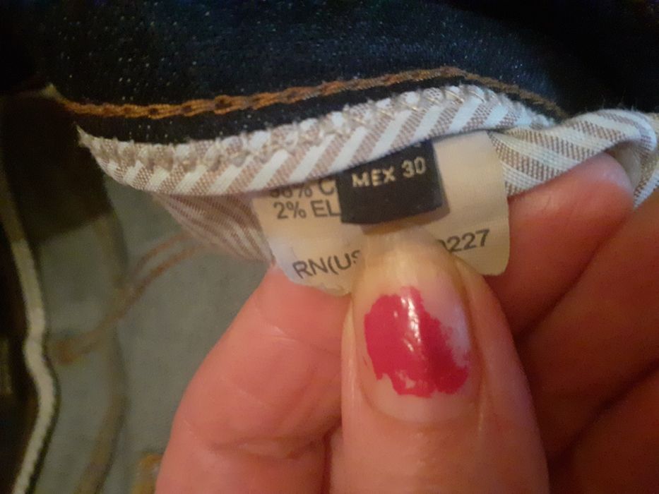 Ładne nowe spodnie Massimo Dutti atrakcyjne