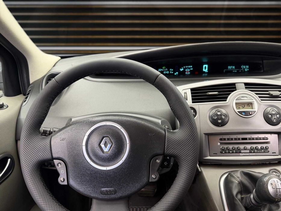 Renault Scénic Exclusive 1.5dCi Full Extras c/Garantia - 99€ p/mês