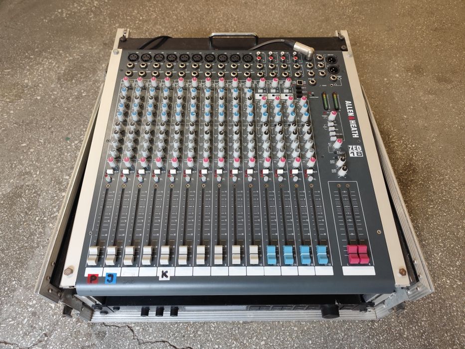 Mixer – ALLEN & HEATH ZED-14 + case