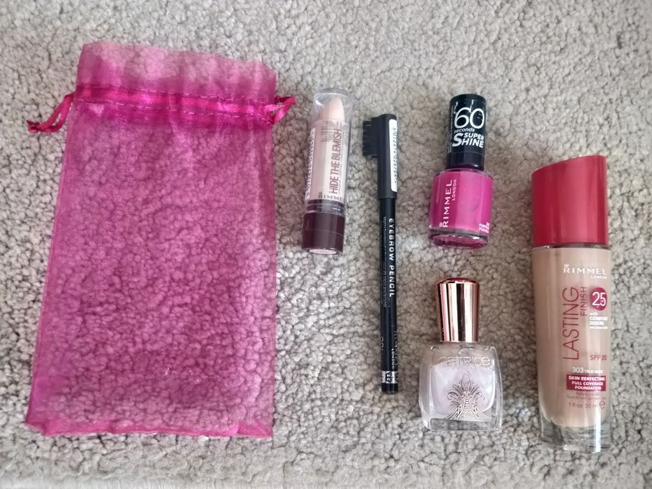 Kit maquilhagem marca Rimmel [Novo]