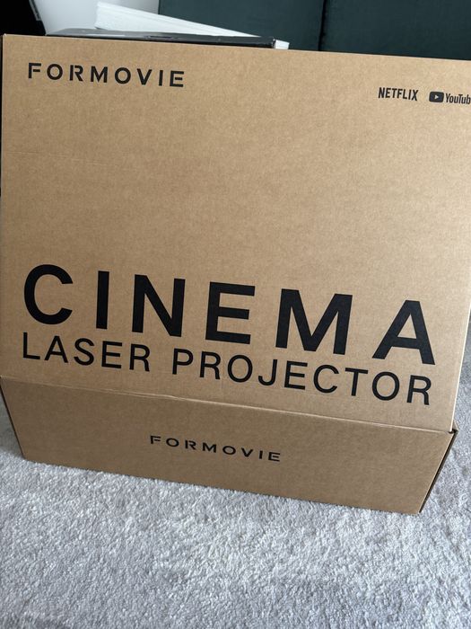 Projector formovie , projector a laser