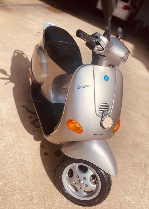 Vespa Piaggio ET2 50 cc • 1998 • Apenas 1.909 km • Excelente Estado