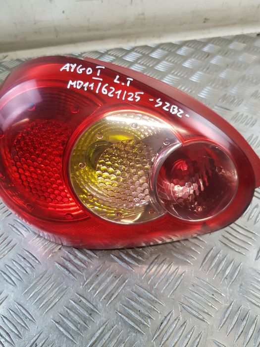 Lampa Lewa Tył 815600H020 + Wkład Toyota Aygo I 08R- Europa