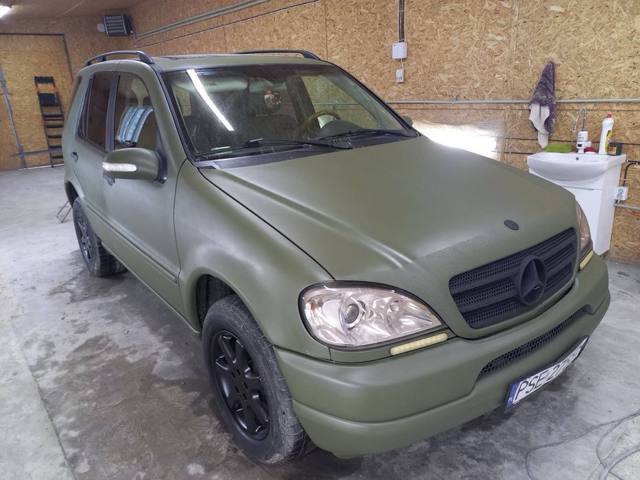 Авто для військових.