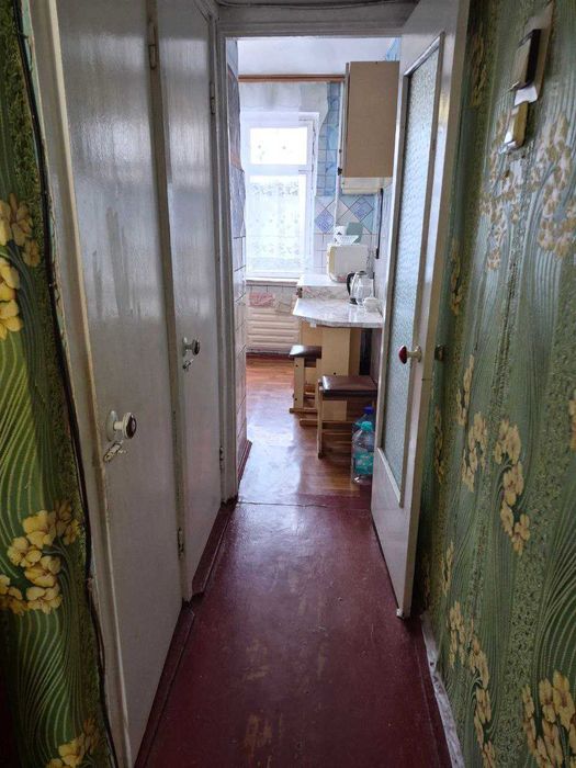 Продам 3 кімн. квартиру в р-ні 3 лікарні. 4/5 пан. будинку. 37000