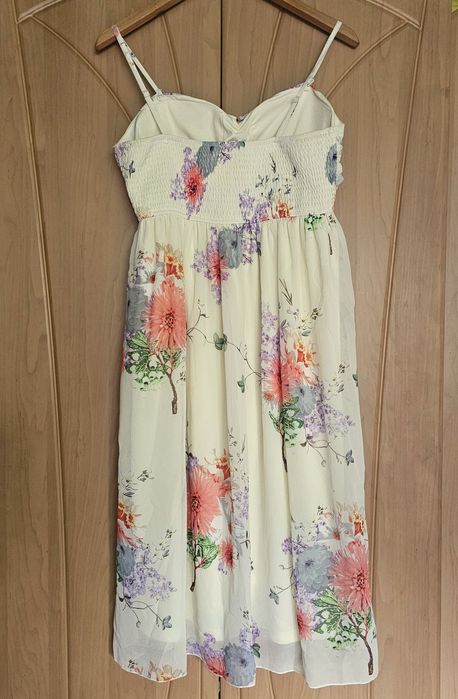 Sukienka w kwiaty, rozmiar M/L