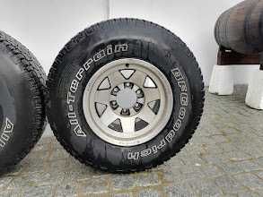 vendo conjunto de jantes e pneus