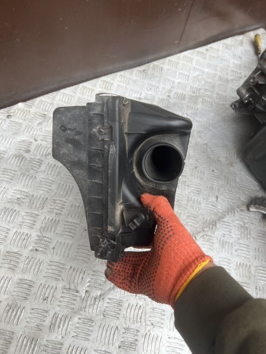 Корпус воздушного фильтра Opel astra classic астра опель 08год