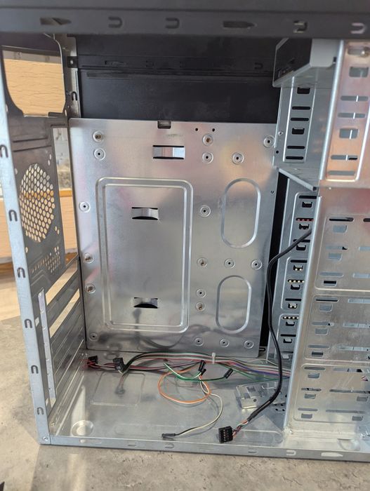 Корпус для пк б/в