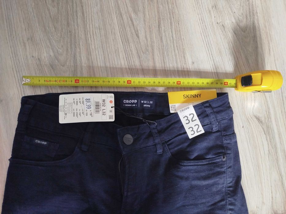 Spodnie dżinsowe cropp nowe jeansowe L32 W 32