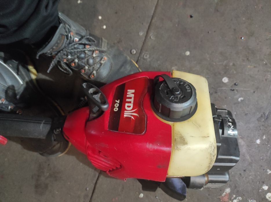 Sprzedam wykaszarke spalinowa mtd