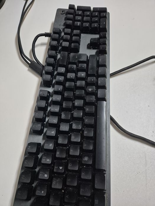Teclado Logitech g512 carbon