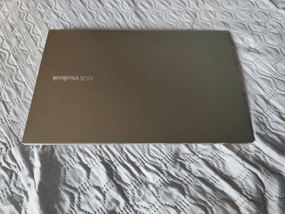 Laptop Asus VivoBook