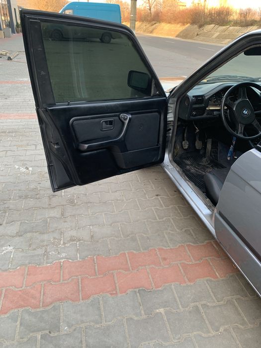 Продам бмв е 30 2.7