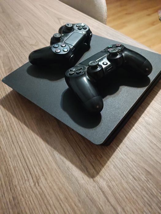 Konsola PS4, 500GB, Nowy pad.