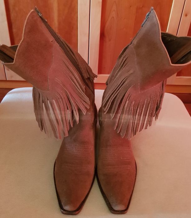 Botas LANIDOR estilo vaqueiro com franjas em camurça