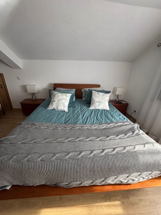 Cama casal 1.80 m cerejeira