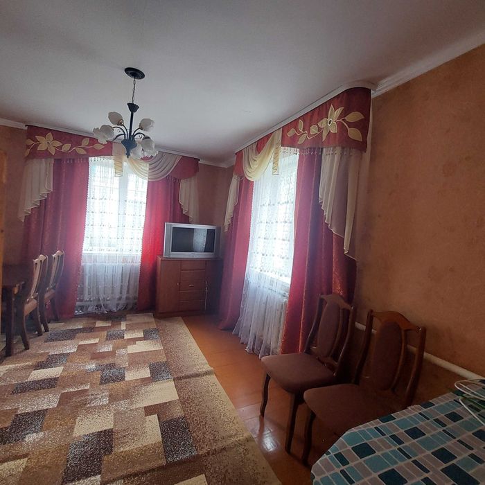 Продам гарний будинок