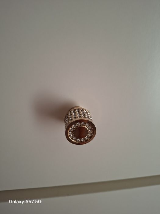 Cómoda MALM branca 4 gavetas