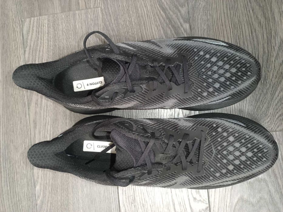 Hoka р.49 стельки-31,5см по факту 32см по бирке кроссовки