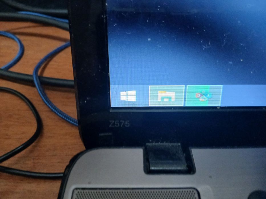 Продам ноутбук Lenovo z575