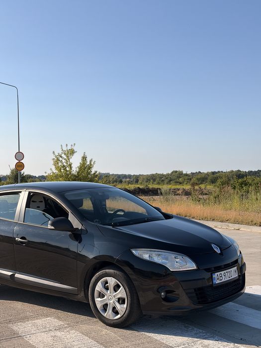 Renault Megane 3 2011 1.6 бензин