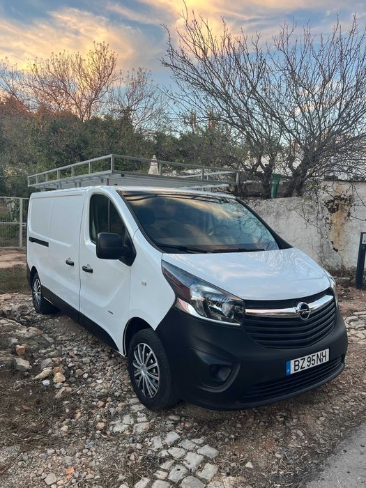 Opel vivaro 2017 1.6TDI  2900 AdBlue