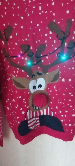 Свитер новогодний светящийся  XS