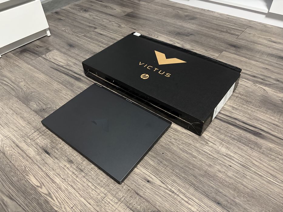 HP Victus 15 144 Hz AMD Ryzen 5 RTX 5050 16GB RAM 512GB SSD