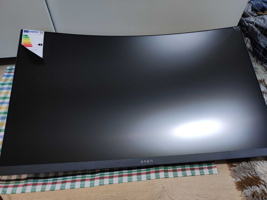 Monitor HP Omen 32c, 32" cale, QHD, LED, 165Hz, HDMI, DP