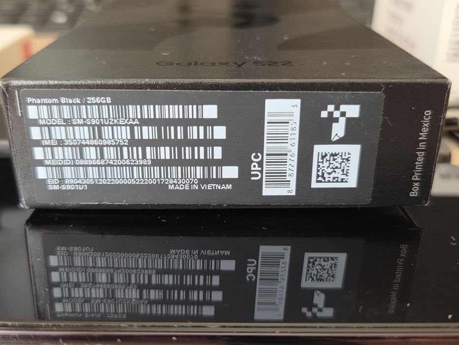 Samsung Galaxy S22 (256Gb) + Galaxy Watch Active