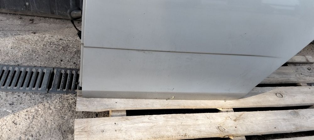 Drzwi lewy tył skoda fabia ii srebrne