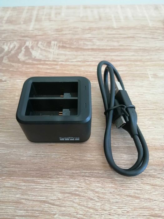 GoPro Hero11 Black com 4 baterias e acessórios