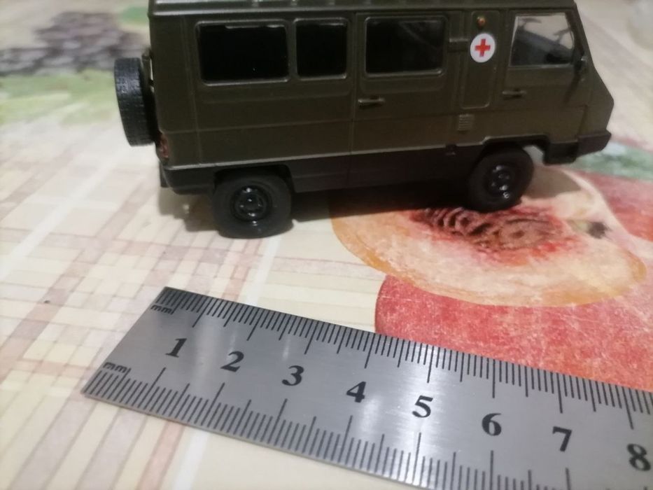 машинка уаз 3972 санітарка