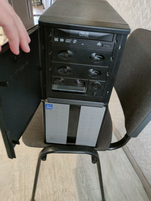 Full tower корпус від Chieftec