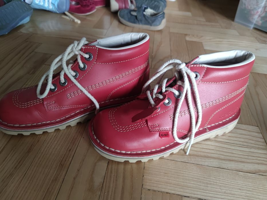Czerwone buty za kostkę kickers skórzane 38