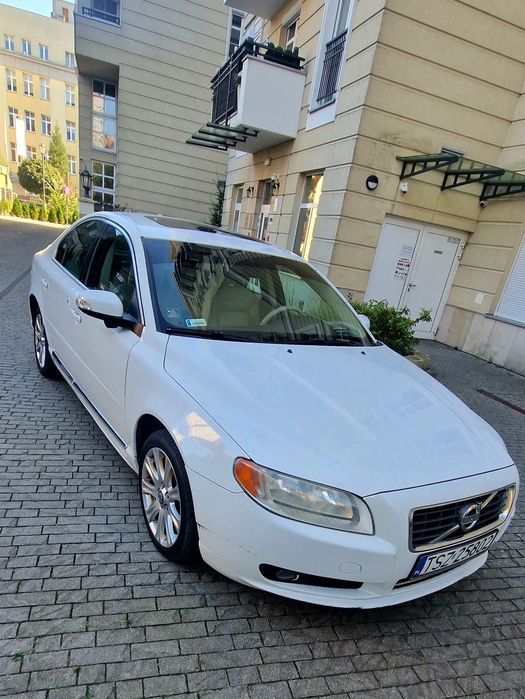 Volvo S80
