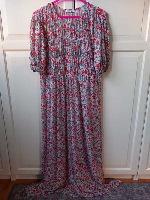 Długa sukienka Zara