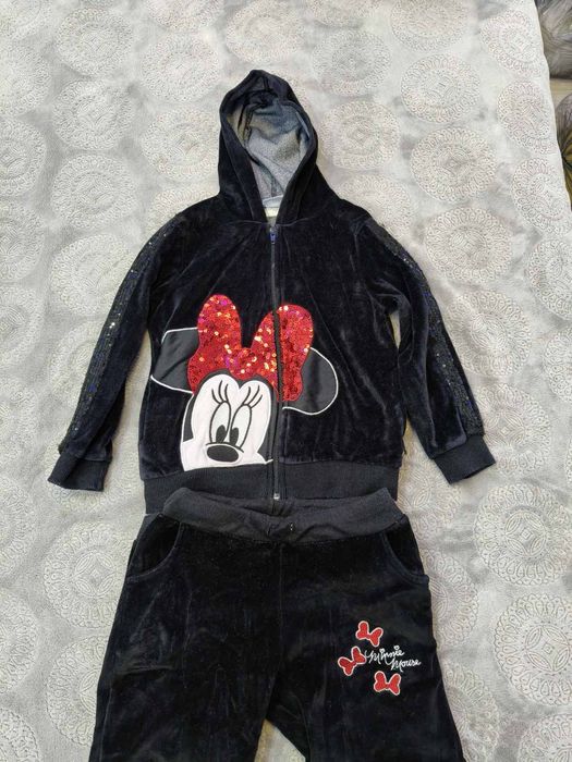 Дитячий спортивний костюм