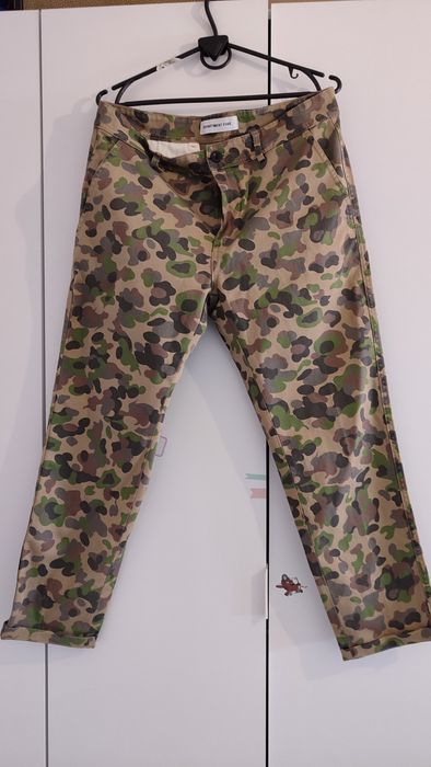 Штани чоловічі кольору мілітарі