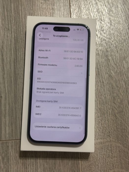 iPhone 16 turkusowy