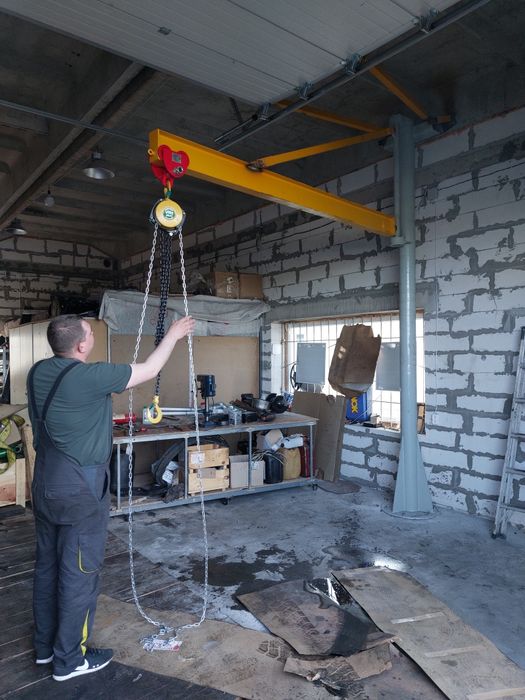 Кран консольно поворотный 1-2т