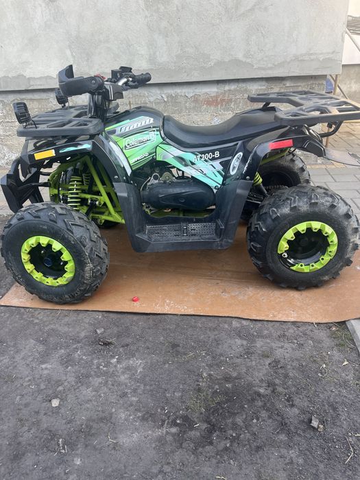 Продам квадрік 200