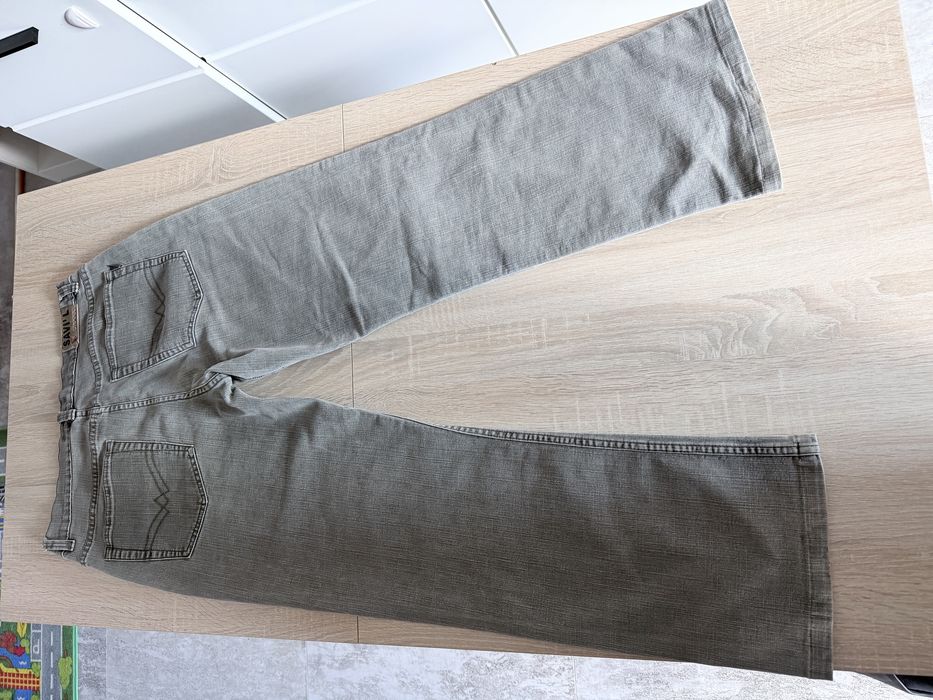 Spodnie JEANS  r 37