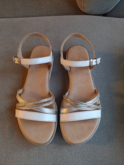 Sandały rozm 37, super stan Deichmann