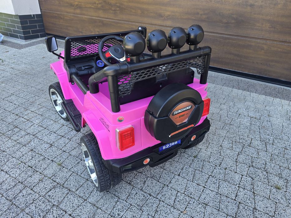 Różowy Jeep S2388 na akumulator z pilotem zdalnego sterowania