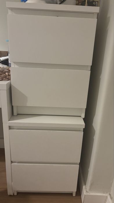 2 Mesas de Cabeceira IKEA MALM – 35€ cada