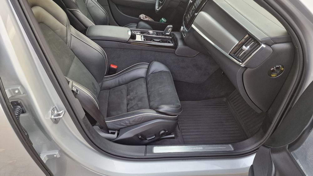 Volvo V90 T8 R-Design Plus  AWD PHEV 395 Hybrid