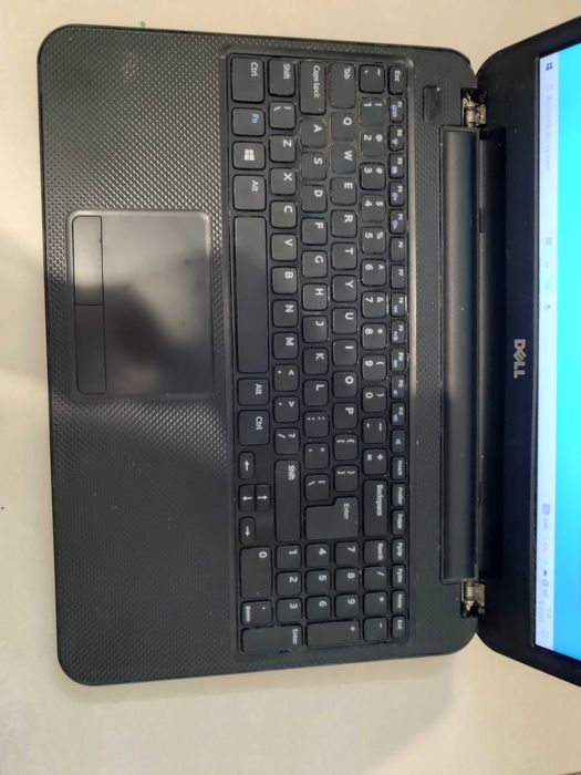 Dell 3537 i7/8GB/256 SSD/Win 10