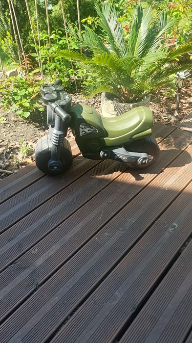 Rowerek biegowy jak motocykl